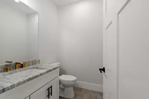 865 Johnson St, North Andover, MA 01845 - Photo 16