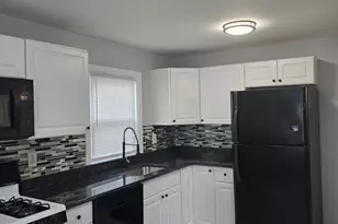 137 Alden St, Malden, MA 02148 - Photo 2