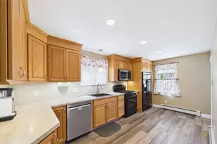 261 Ames St, Fall River, MA 02721 - Photo 6