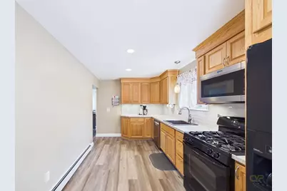 261 Ames St, Fall River, MA 02721 - Photo 8