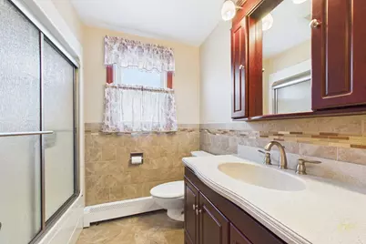 261 Ames St, Fall River, MA 02721 - Photo 14