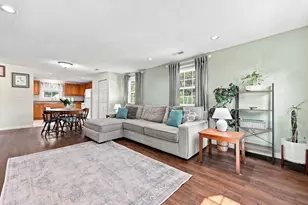68 Hilltop Rd, Dracut, MA 01826 - Photo 6