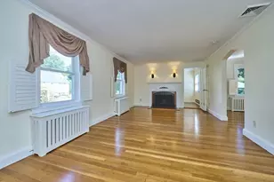 77 Prentice St, Waltham, MA 02451 - Photo 4