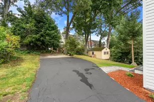 179 Woodcliff Rd, Newton, MA 02461 - Photo 32