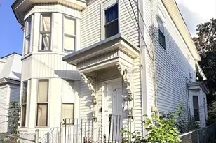 61 Pond St, Lowell, MA 01852 - Photo 6