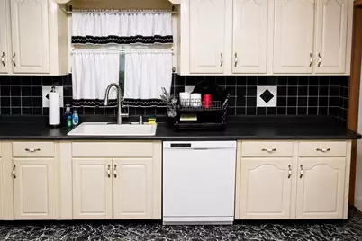 141 Lester Rd, Brockton, MA 02302 - Photo 4