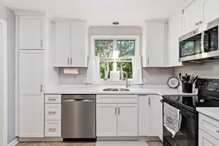 18 Mansion Woods Dr, Agawam, MA 01001 - Photo 10