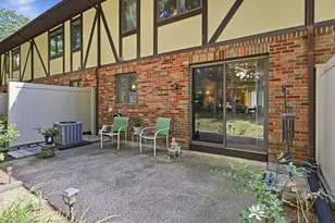 18 Mansion Woods Dr, Agawam, MA 01001 - Photo 28