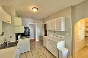 227 Winchester St, Brookline, MA 02446 - Photo 10