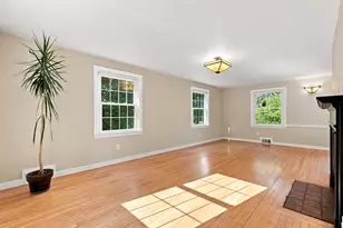 6 Smith St, Amherst, MA 01002 - Photo 6