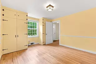 6 Smith St, Amherst, MA 01002 - Photo 16