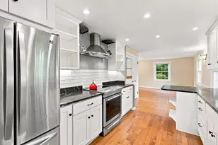 6 Smith St, Amherst, MA 01002 - Photo 14