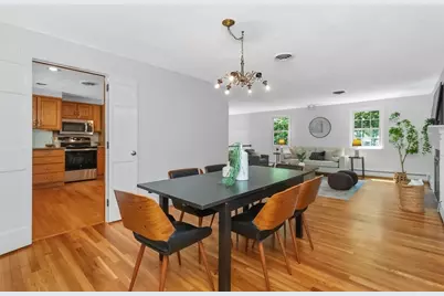 20 Village Cir, Lexington, MA 02420 - Photo 6