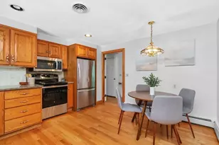 20 Village Cir, Lexington, MA 02420 - Photo 10
