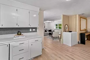 4 Nadine Rd, Framingham, MA 01701 - Photo 10