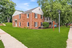 30 Halifax Ct, Springfield, MA 01108 - Photo 26