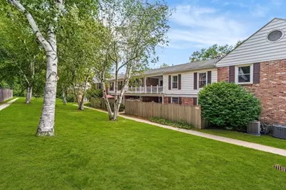 30 Halifax Ct #G, Springfield, MA 01108 - Photo 1