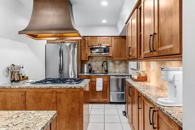 30 Halifax Ct #G, Springfield, MA 01108 - Photo 2