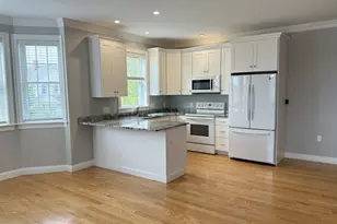 84 Pearl St, Braintree, MA 02184 - Photo 2