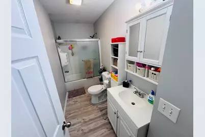 17 Winthrop St, Worcester, MA 01604 - Photo 22