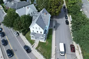 17 Winthrop St, Worcester, MA 01604 - Photo 2