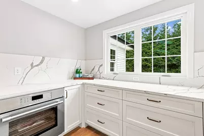 7 Viking Rd, Winchester, MA 01890 - Photo 10