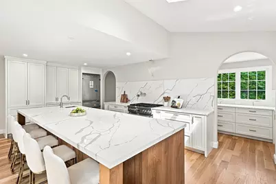 7 Viking Rd, Winchester, MA 01890 - Photo 8