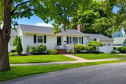 7 Puritan Rd, Danvers, MA 01923 - Photo 2