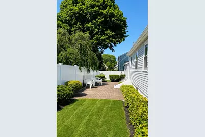 7 Puritan Rd, Danvers, MA 01923 - Photo 26