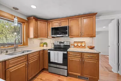 7 Puritan Rd, Danvers, MA 01923 - Photo 12