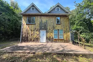 25 Kendrick St, South Hadley, MA 01075 - Photo 2
