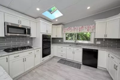 18 Birch St, Rockland, MA 02370 - Photo 8