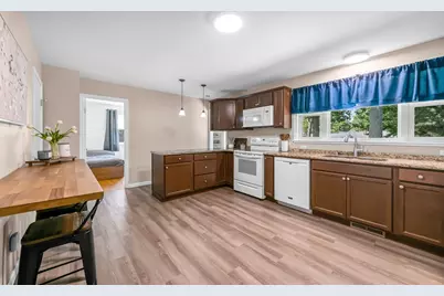 114 Fenway Dr, Springfield, MA 01119 - Photo 12