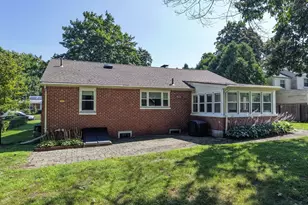 114 Fenway Dr, Springfield, MA 01119 - Photo 4