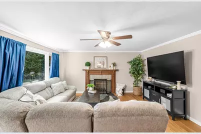 114 Fenway Dr, Springfield, MA 01119 - Photo 8