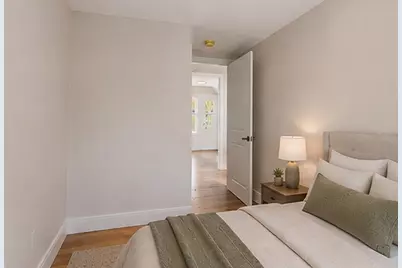 11 Hovey St, Woburn, MA 01801 - Photo 14