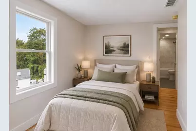 11 Hovey St, Woburn, MA 01801 - Photo 12