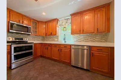 476 Pelham Rd, Dracut, MA 01826 - Photo 4
