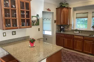 12 McNeil Cir, Hopkinton, MA 01748 - Photo 4
