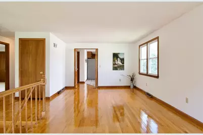124 Mazarin, Springfield, MA 01151 - Photo 6
