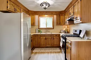 124 Mazarin, Springfield, MA 01151 - Photo 8
