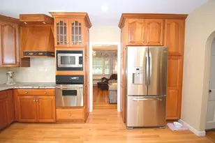 23 Acushnet Ave, Worcester, MA 01606 - Photo 4