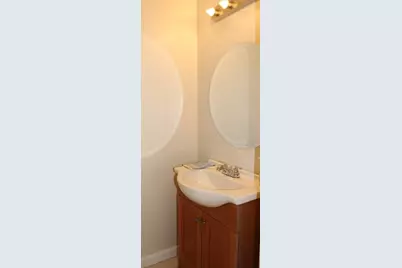 55 4th St #57, Lowell, MA 01850 - Photo 6