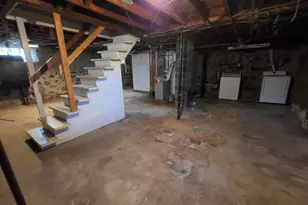 211 Lowell St, Methuen, MA 01844 - Photo 18