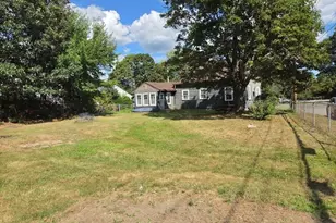 211 Lowell St, Methuen, MA 01844 - Photo 22