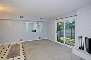 409 Nassau Dr, Springfield, MA 01129 - Photo 18