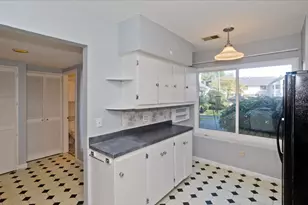 409 Nassau Dr, Springfield, MA 01129 - Photo 10