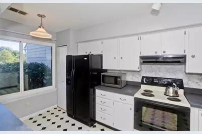 409 Nassau Dr #409, Springfield, MA 01129 - Photo 14