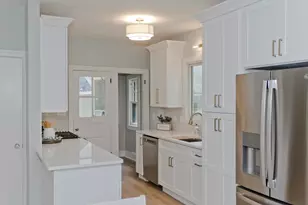 45 Bellevue Ave, Longmeadow, MA 01106 - Photo 10