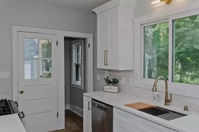 45 Bellevue Ave, Longmeadow, MA 01106 - Photo 14